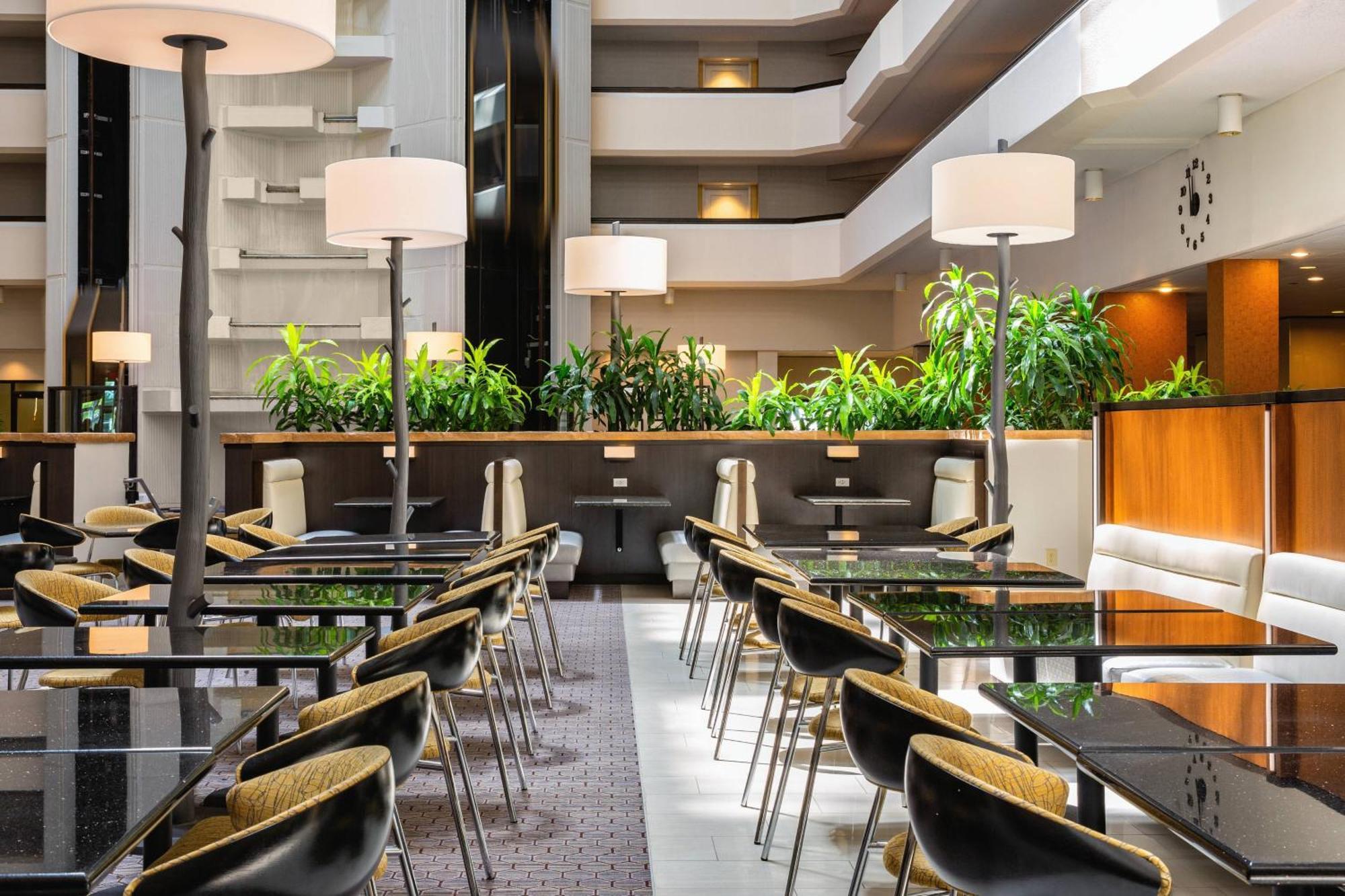 Sheraton West Des Moines Exteriör bild