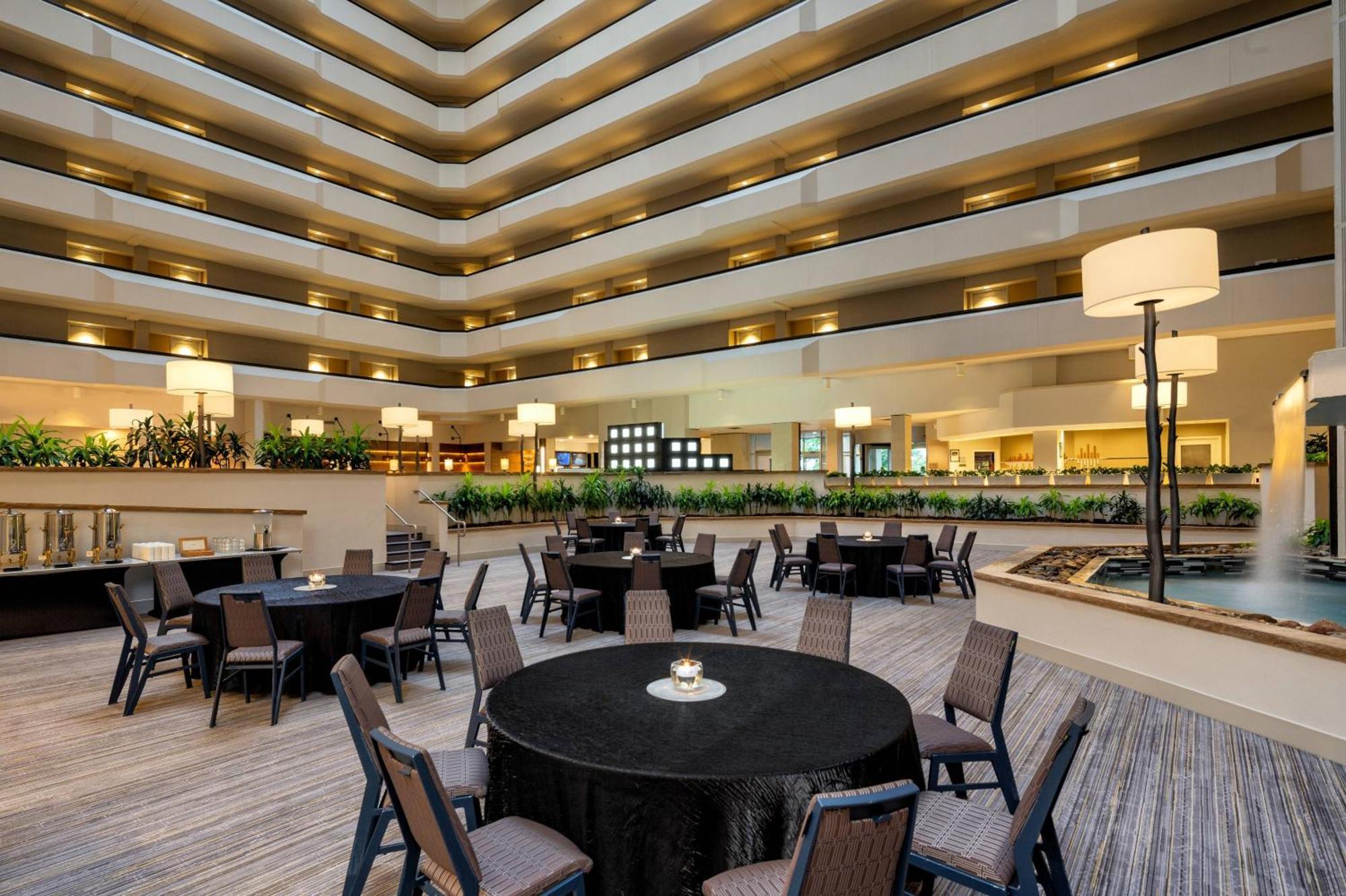 Sheraton West Des Moines Exteriör bild